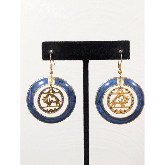 Vintage Berebi Western Buffalo Blue Enamel Gold Tone Round Hoop Dangle Earrings - Picture 2 of 8